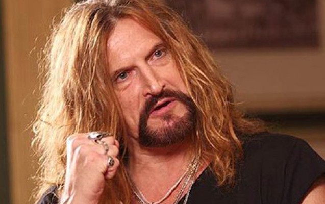 rus-aktyor-vetendasliqdan-mehrum-olundu