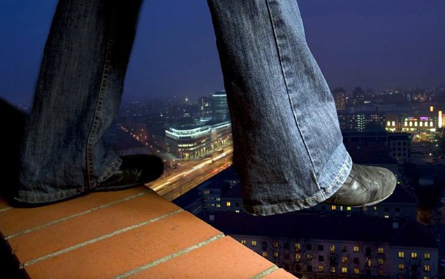 19-yasli-oglandan-dehsetli-addim