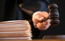 Anasını döydüyü üçün atasını bıçaqladığı deyilən 15 yaşlı qız