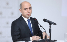 muqayise-ede-bilersiniz-menim-kitablarim-daha-agir-idi