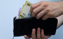 bakida-avtomobilden-6500-manat-ogurlandi