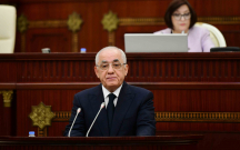Baş nazir Milli Məclisə gəldi