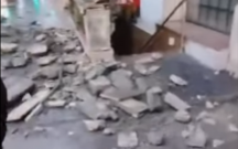 Bakının mərkəzində eyvan uçdu