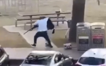 Silahı əlindən belə aldı