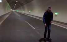 Baş nazir 27 ilə tikilən tunelin açılışını belə etdi