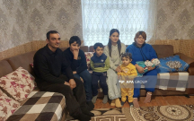 8 nəvəsi var, 10-cu uşağını dünyaya gətirdi