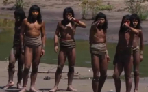 İlk dəfə kamera görürlər...