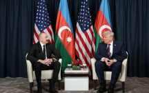 Tramp yalnız iki liderlə görüşdü