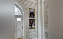 Tramp həmin şəkli Ağ Evin divarından asdı