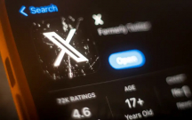 xin-parisdeki-ofisinde-axtaris-aparilir