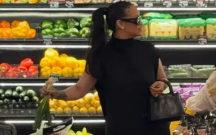 rihanna-mer-meyve-secdi-viral-oldu