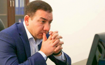 Bir ədəbiyyat müəllimi ancaq belə intihar edə bilərdi...