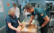 “Toyuqlar öz həyətimdəndir, əliboş gəlim?!”