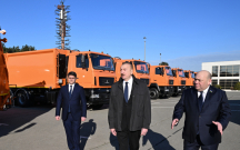 Prezident məişət tullantıları daşıyan texnikalarla tanış oldu