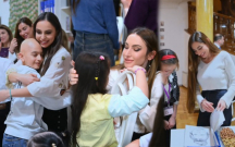 Prezidentin qızları və gəlini onları ziyarət etdi