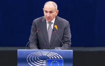 “Sinəmdəki xəritə Azərbaycanla sülhün simvoludur”