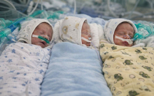 sumqayit-hospitalda-ucem-qardaslar-doguldu