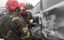 avtomobilde-sixili-veziyyetde-qalan-sernisin-bele-xilas-edildi