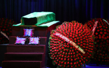 Prezidentlə xanımı vida mərasiminə əklil göndərdi