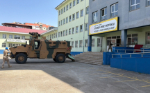 Türkiyədə məktəbli liseyə hücum edib