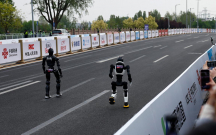 robotlar-insanlara-qalib-geldi-rekord-qirildi