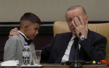 Ərdoğan göz yaşlarını saxlaya bilmədi