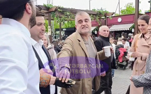 Tahir Gözəl festivalda ona çay verənə 50 manat bəxşiş verdi