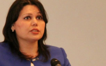 Məktəb direktoruna kabinetində xəsarət yetirdi