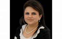pirsagida-denizde-batan-qadin-muellim-imis