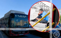 Sürücü dolu avtobusu qoyub skamyada siqaret çəkdi