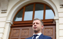 korpe-olanda-meni-qucaginda-yirgalayib