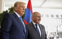 trampla-pasinyan-arasinda-telefon-danisigi-olub