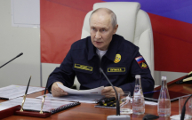 Putin ilk dəfə Kuril adalarına getdi
