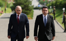 pasinyan-simonyana-toy-hediyyesi-kimi-vezife-verir