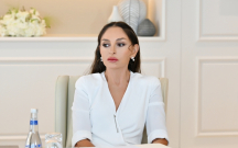 Pezeşkianın qızı Mehriban Əliyevanı təbrik etdi