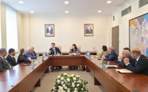 fhn-yaninda-ictimai-suranin-uzvleri-gorus-kecirdi