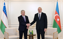 İlham Əliyev Şavkat Mirziyoyevlə görüşdü