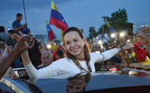10-ay-sonra-olkesine-qayitdi