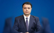 10 ay əvvəl direktor olmuşdu, indi nazir müavinidir