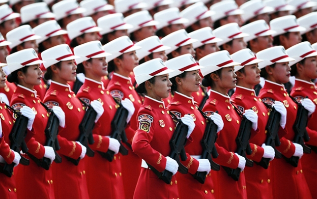 Çin tarixində ən böyük hərbi parad keçirildi