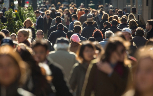 azerbaycanda-ehalinin-sayi-artib