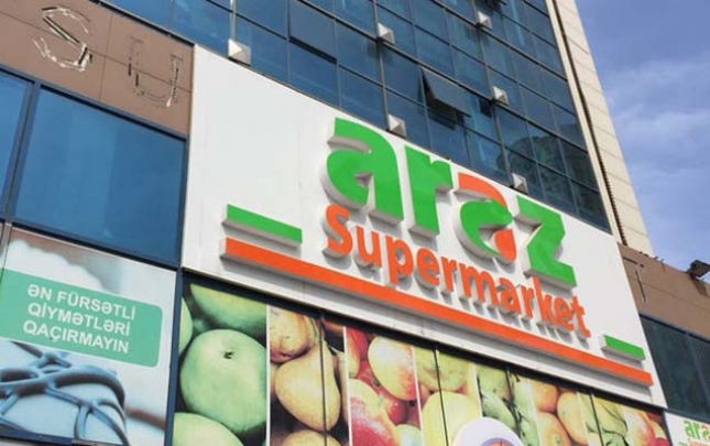 “Araz” supermarketlər şəbəkəsi Yeni il ərəfəsində ən ucuz market seçildi
