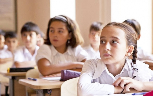 Daha 7 məktəb distant təhsilə keçirildi