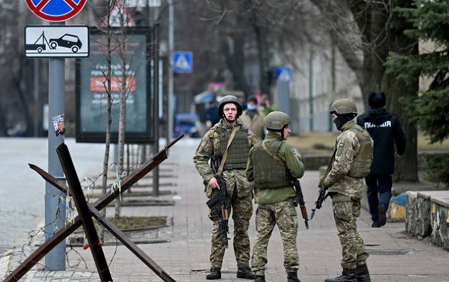 Ukraynada hərbi vəziyyət daha 3 ay uzadıldı