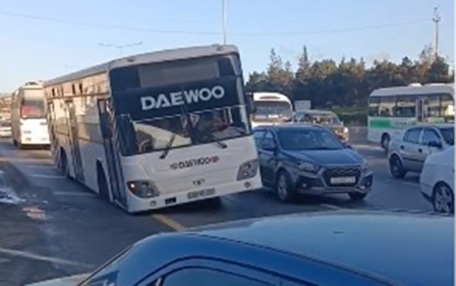 Bakıda marşrut avtobusunda təhlükəli vəziyyət
