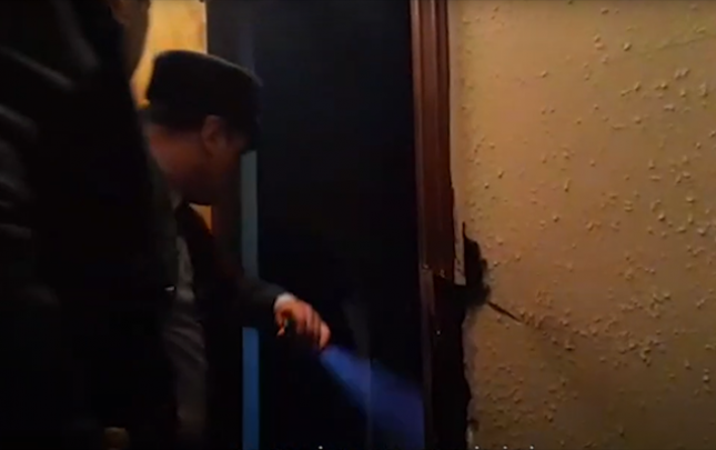 gece-3-de-qonsusunun-evine-qanunsuz-girdi