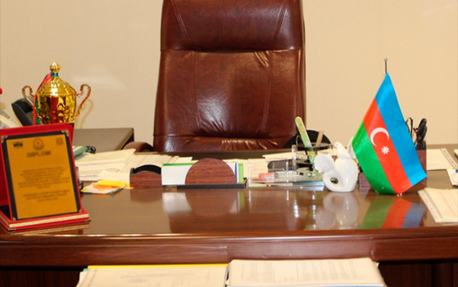 insaat-kollecinin-direktoru-vezifesinden-azad-edildi