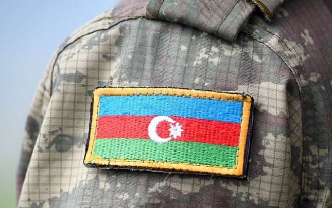 yalniz-bu-gunlerde-herbi-forma-geyine-bilecekler