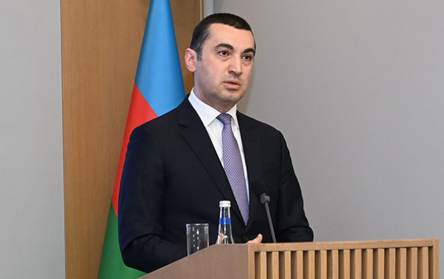 resmi-bakidan-avropa-surasinin-komissarina