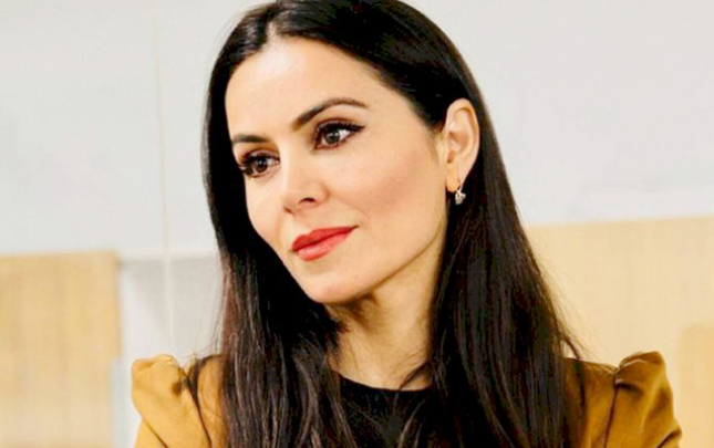 bakida-ogluma-destek-olmaq-evezine-divan-tutdular